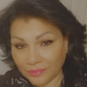 Meet your Posher, Aida